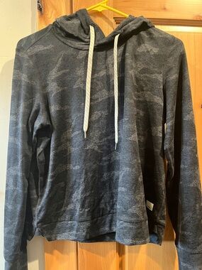 Vuori Halo Pullover Hoodie